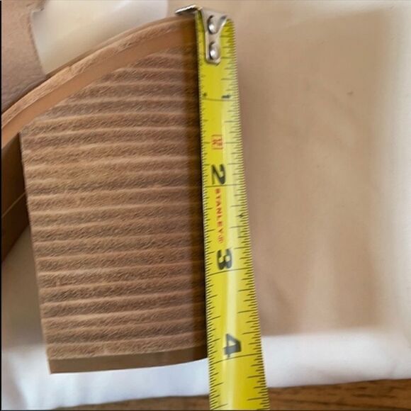 DOLCE VITA STRAPPY NUBUCK SANDALS.  NEW. - Picture 11 of 11